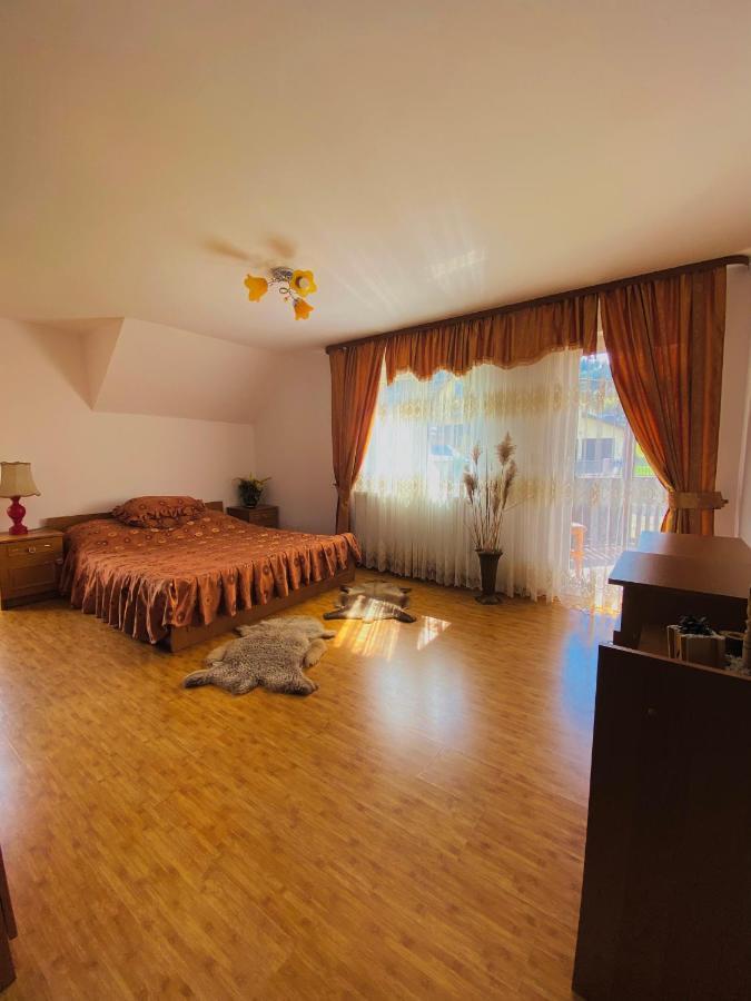 Pensiunea Adam Si Eva Пожорыта Экстерьер фото